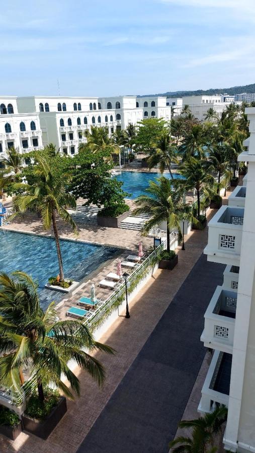 Marina Resort Waterfront Minh Phu Quoc Beach Swimming Pool 외부 사진