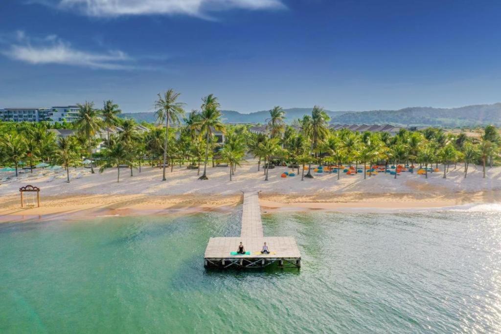 Marina Resort Waterfront Minh Phu Quoc Beach Swimming Pool 외부 사진